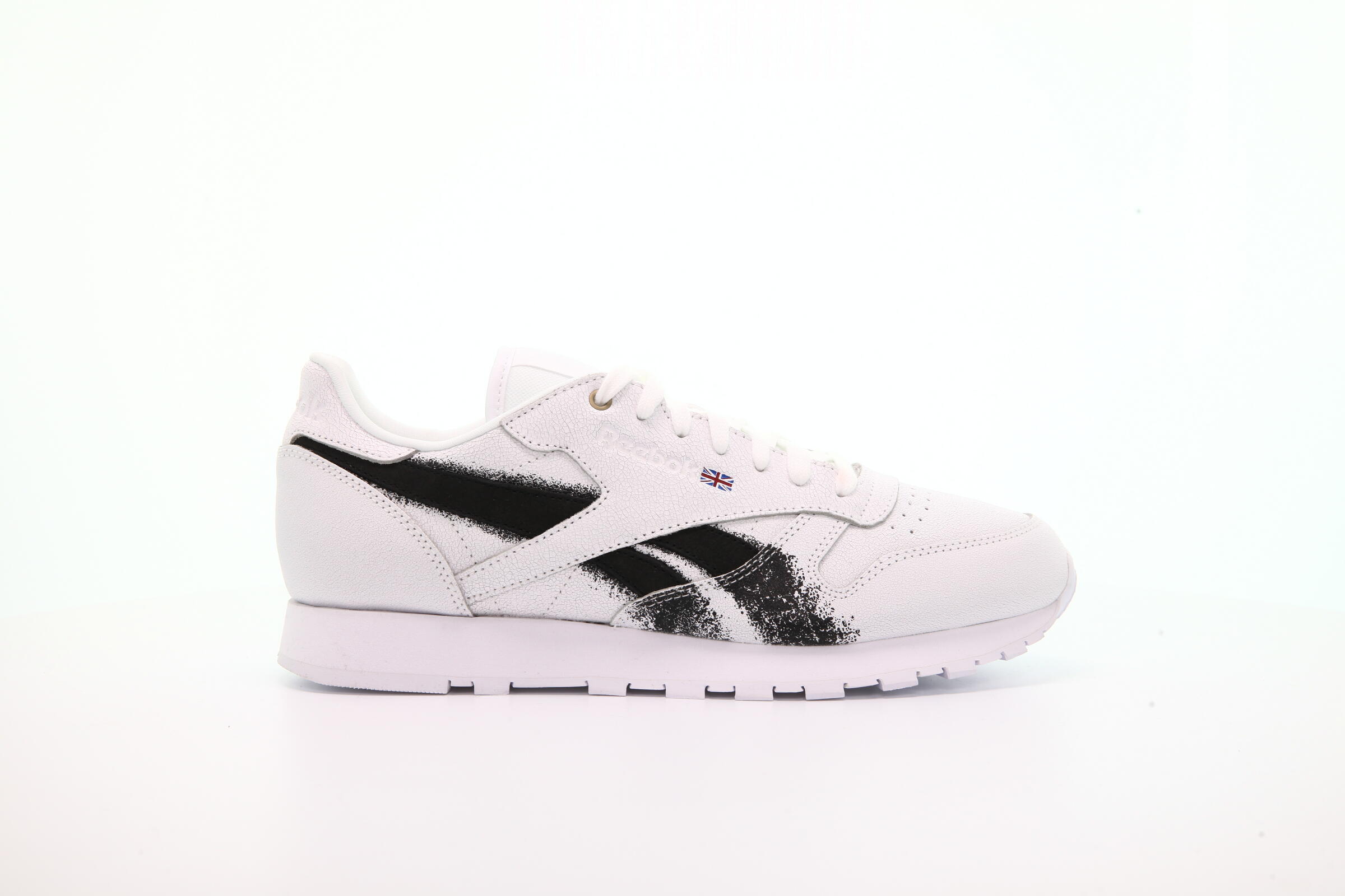 Reebok Classic Leather x Montana Cans 